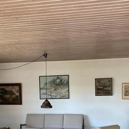 Modernes Ferienhaus Mit 5 Schlafzimmern Und Geraumigem Wohnzimmer * جارمش بارتنكيرشن